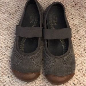 Keen sienna maryjanes
